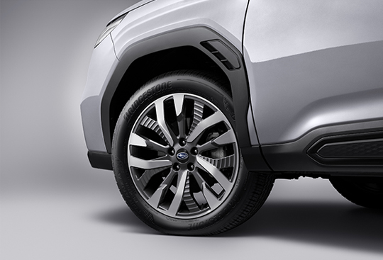 19吋鋁合金輪圈<sup>*4</sup>